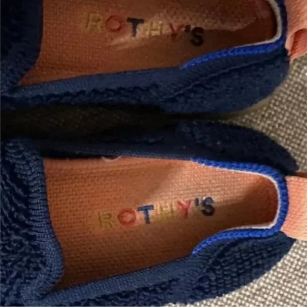 Rothy's The Kids Sneaker Knit Navy Blue with a Smile and a Winking Eye Size 13